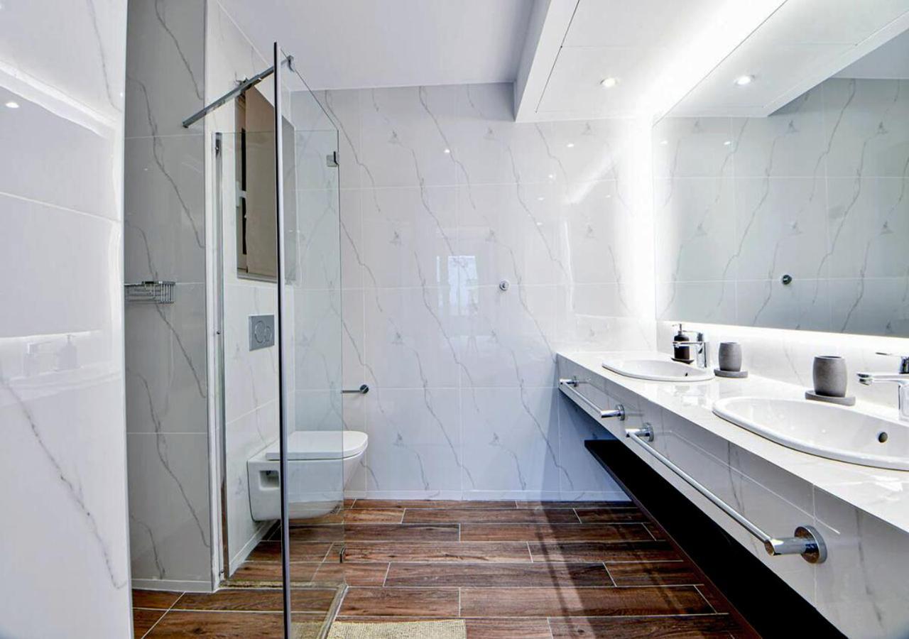 Boutique40 Luxury Apartment Atenas Exterior foto