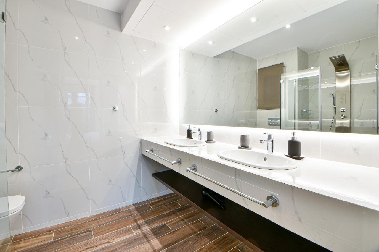 Boutique40 Luxury Apartment Atenas Exterior foto