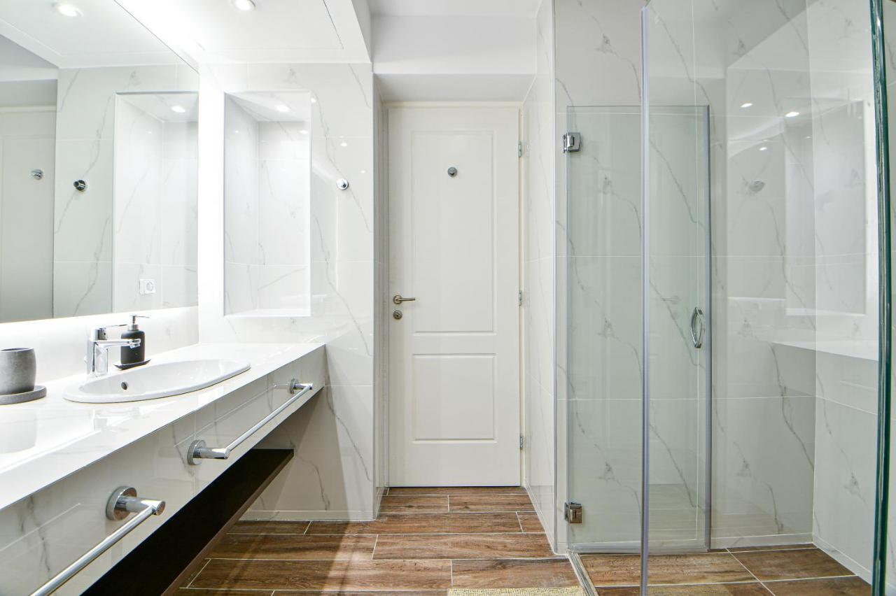 Boutique40 Luxury Apartment Atenas Exterior foto